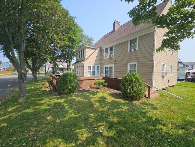 Foto del edificio - 465 Beecher St