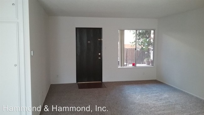 Building Photo - 4331 Ventura Canyon Ave