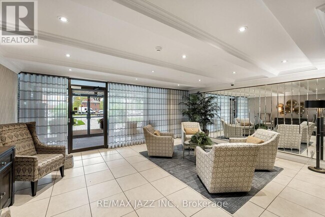 Photo du bâtiment - 337 Simcoe St N