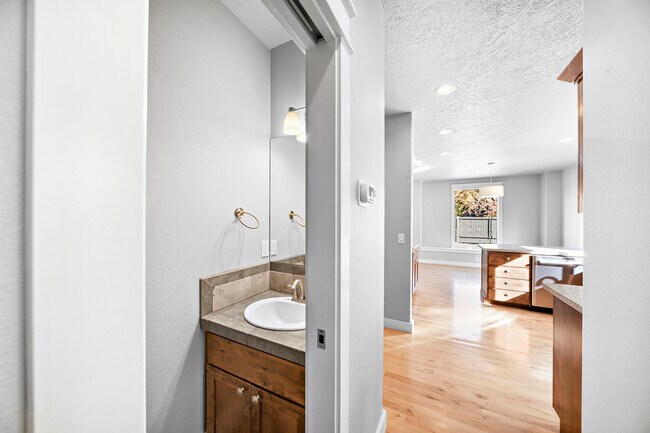 Foto del edificio - 522 N Maple Ave