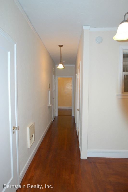 Building Photo - 351 Grove St
