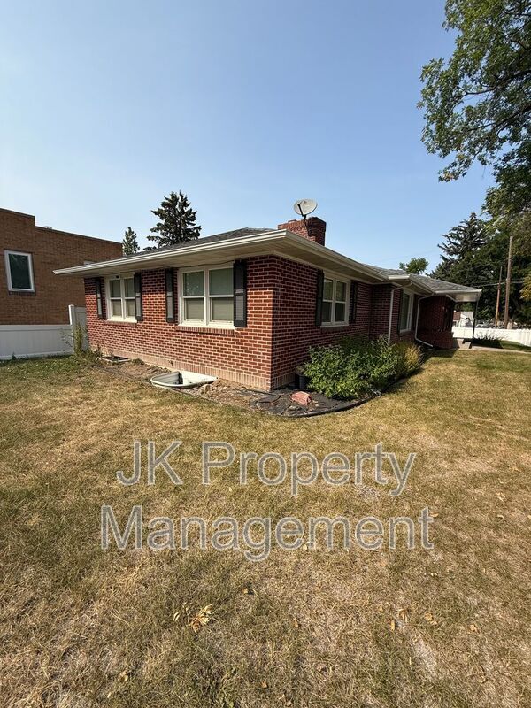 Foto del edificio - 1825 1st Ave S