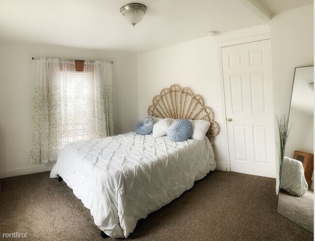 Foto del edificio - 3 br, 1.5 bath House - 2 Unlisted