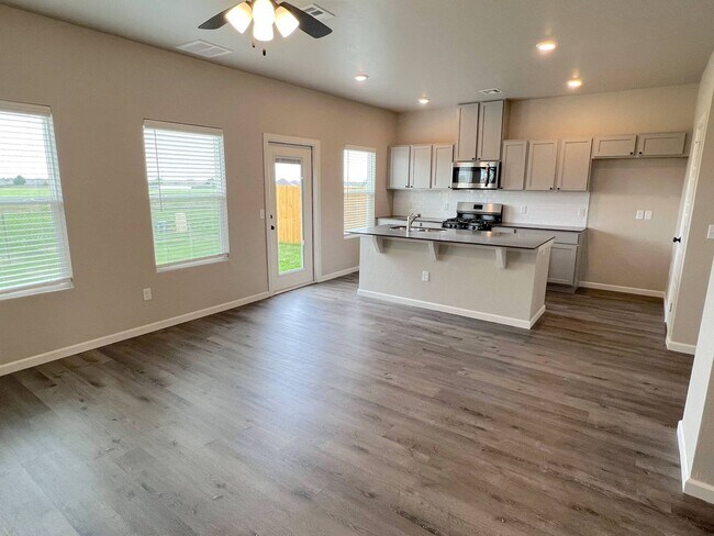 Building Photo - New Townhome Community at the Villas of Pe...