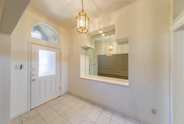 Building Photo - 2119 Antibes Dr