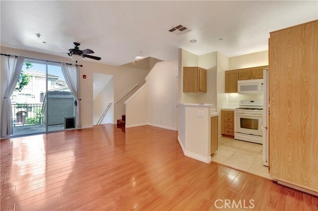 Foto del edificio - 1702 Crescent Oak