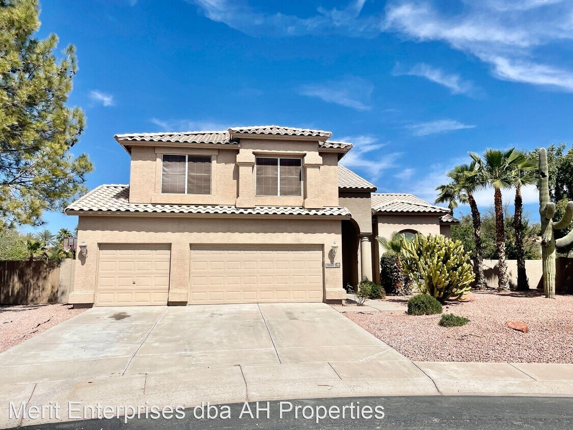 Foto principal - 5 br, 3 bath House - 16001 S 38TH WAY