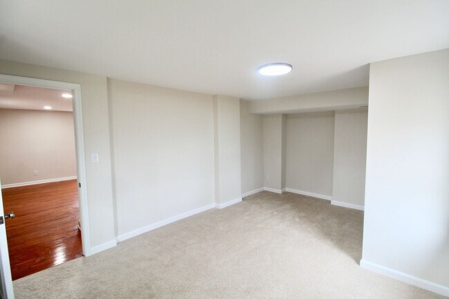 Building Photo - Charming 4 Bedroom, 1.5 Bath Farmhouse for...