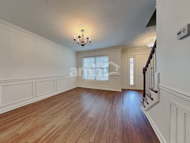 Foto del edificio - 3127 Champions Trail Ln