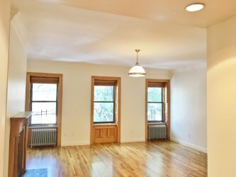 Living room - 228 W 138th St