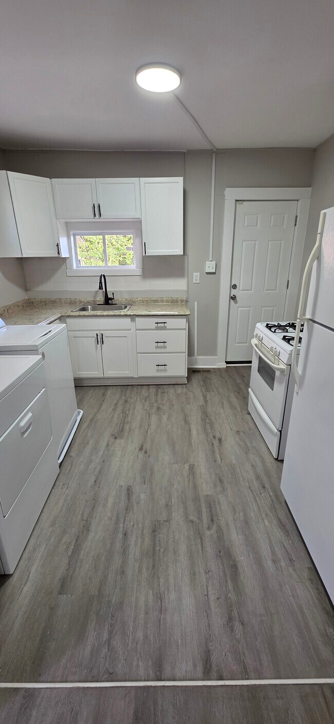 Foto del edificio - 2859 W Lanvale St