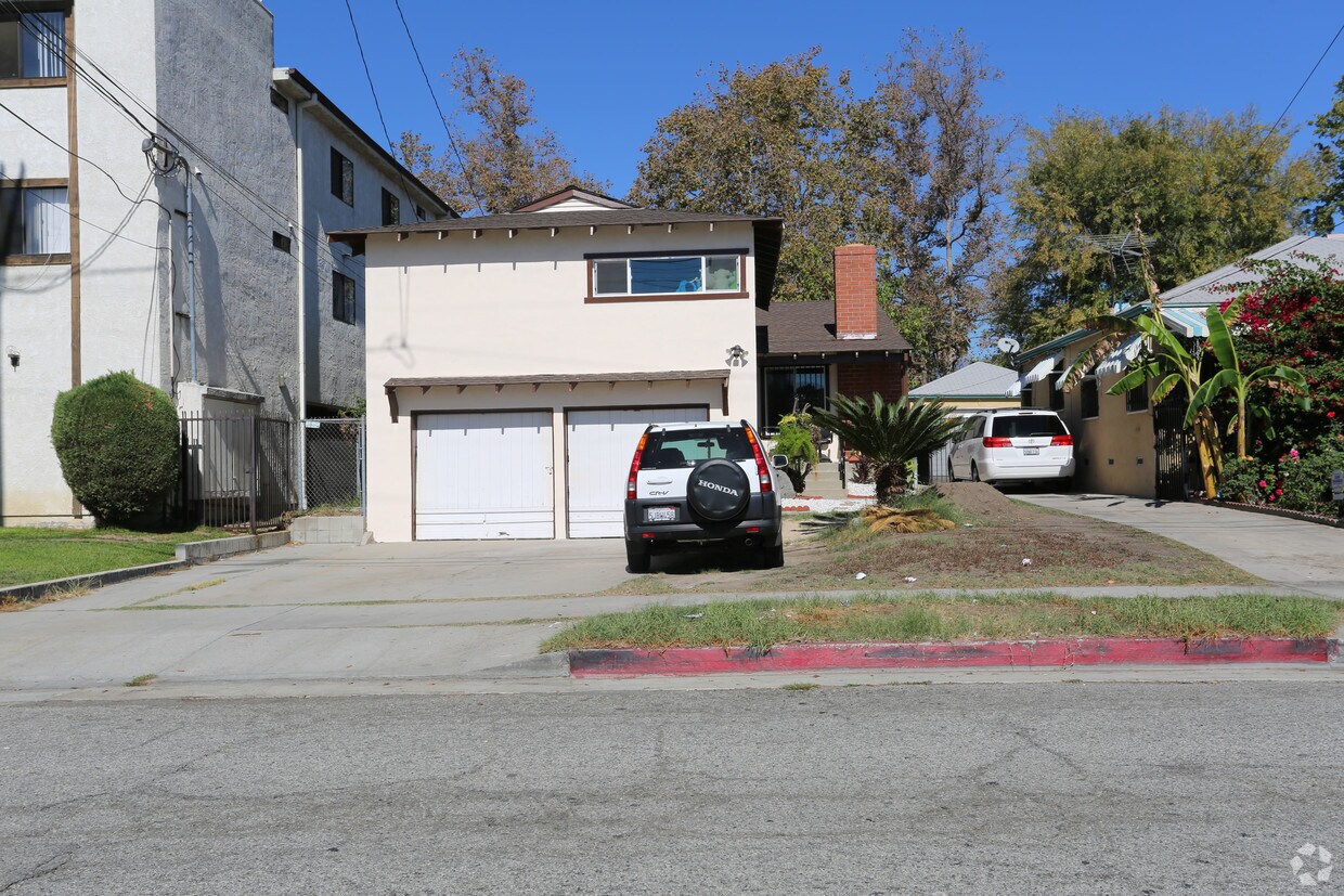Building Photo - 711 Raleigh St