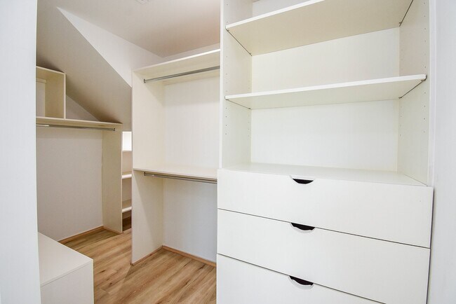 Foto del edificio - 15000 S Richmond Ave