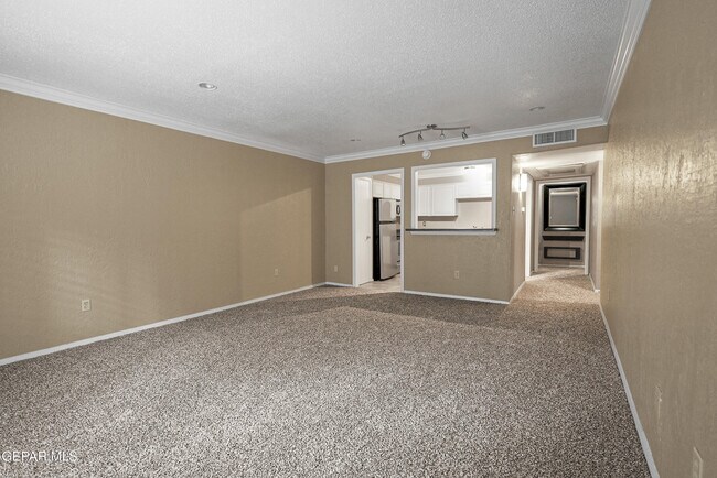 Foto del edificio - 4433 N Stanton St