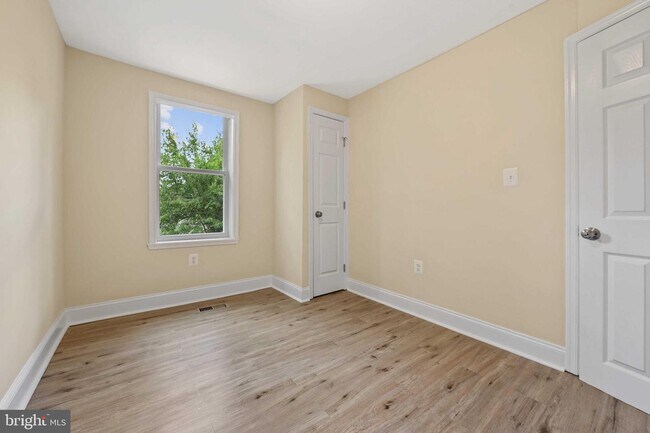 Building Photo - 2814 Quantico Ave