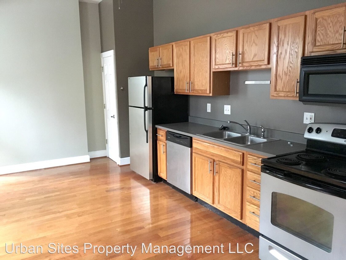 Foto principal - 114 E 14th St