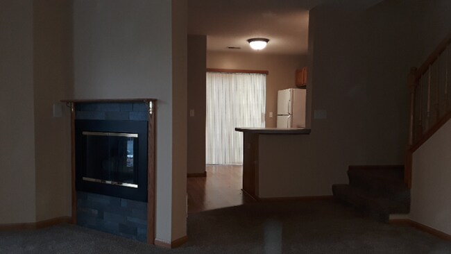 Foto del edificio - 1830 121st Ln NW
