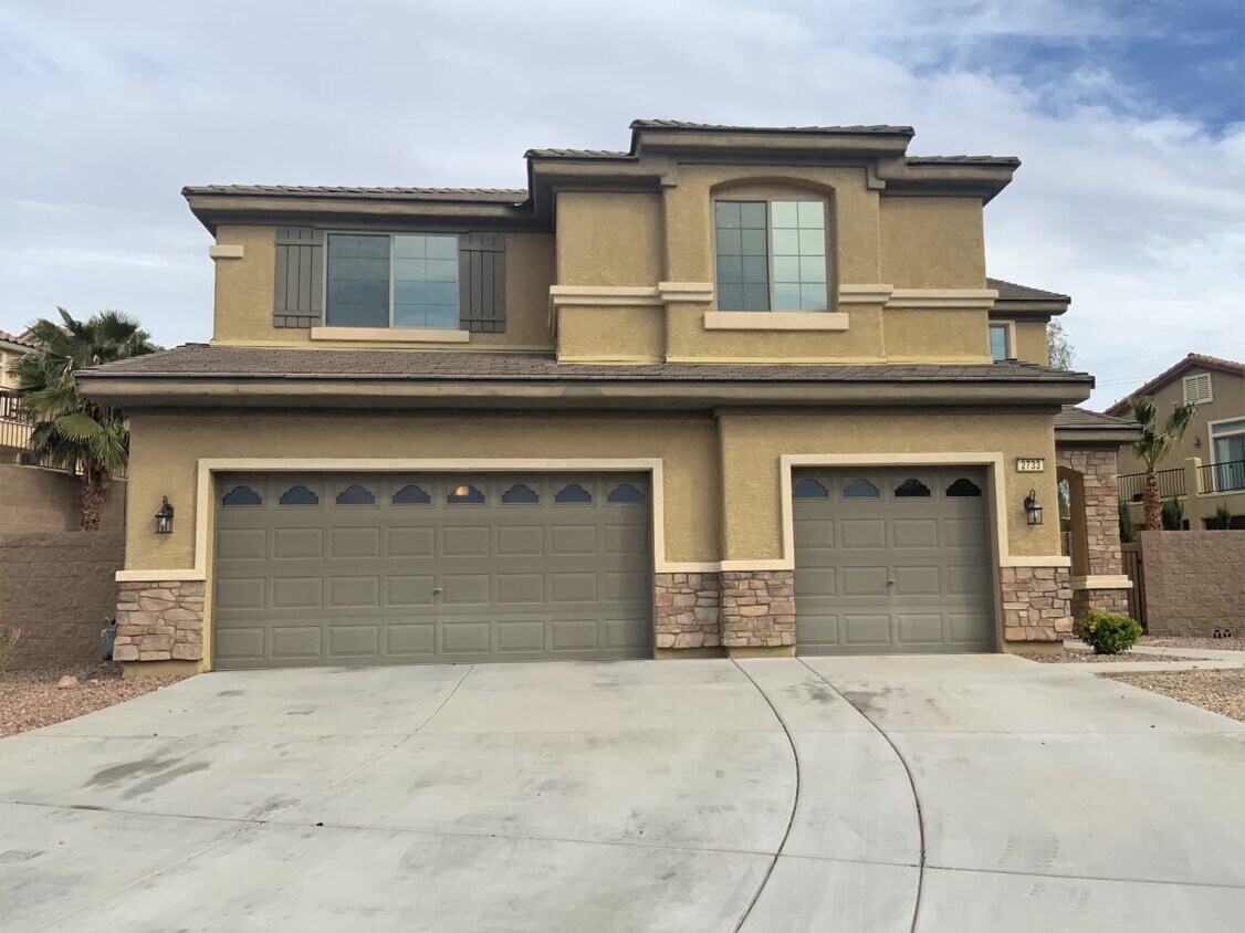 Foto principal - 2733 Dundonald Ct