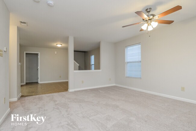 Building Photo - 727 Skywatch Ln