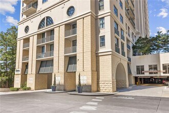 Building Photo - 3040 Peachtree Rd NW