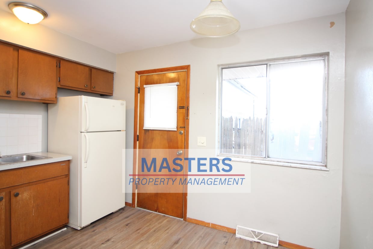 Foto principal - 5767 Steffens Ave