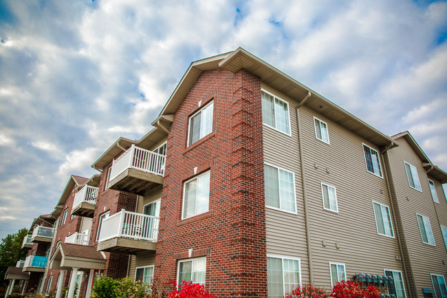 Foto del edificio - Britton Pines Apartments