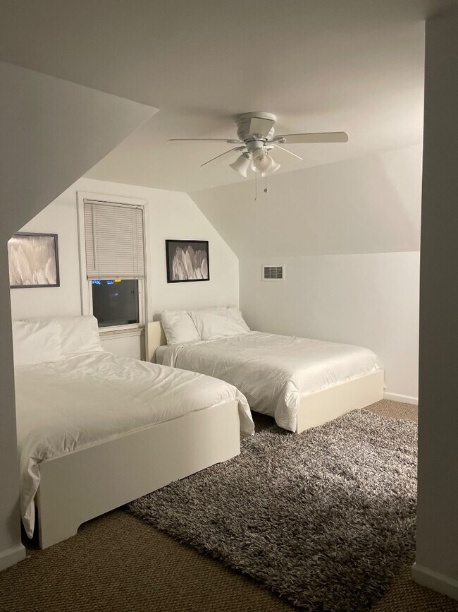 Foto del edificio - 1860 Rochester Rd