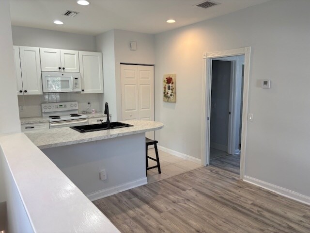 Foto del edificio - 259 San Remo Dr