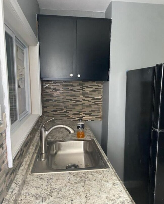 Foto del edificio - 1711 N Dallas St