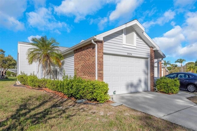 Building Photo - 3121 Beecher Dr E