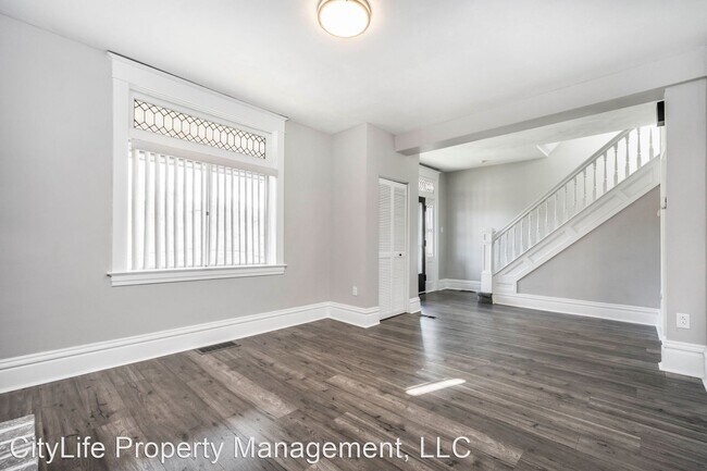 Building Photo - 4 br, 2 bath House - 4004 Willow Avenue