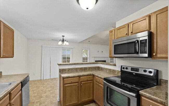 Building Photo - 1003 W.T. Whitehead Dr