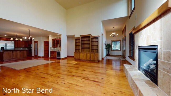 Building Photo - 4 br, 4 bath House - 19029 Mt Shasta Dr