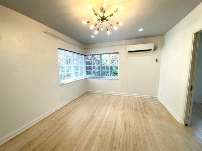 Building Photo - 210 S Ocean Blvd