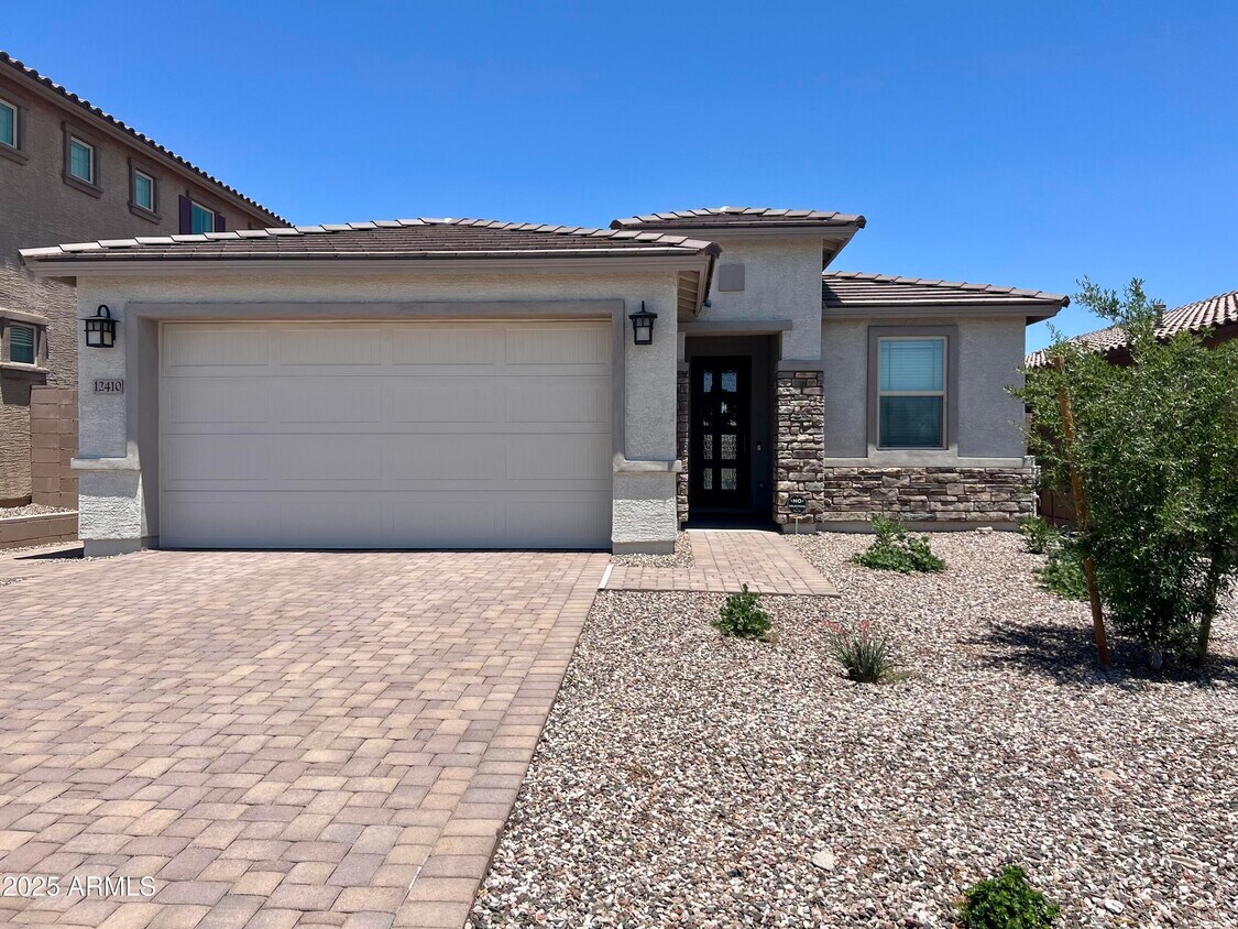Primary Photo - 12410 W Cassia Trail