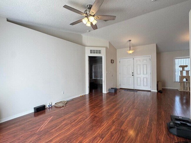 Building Photo - 3/2 in Daytona Beach