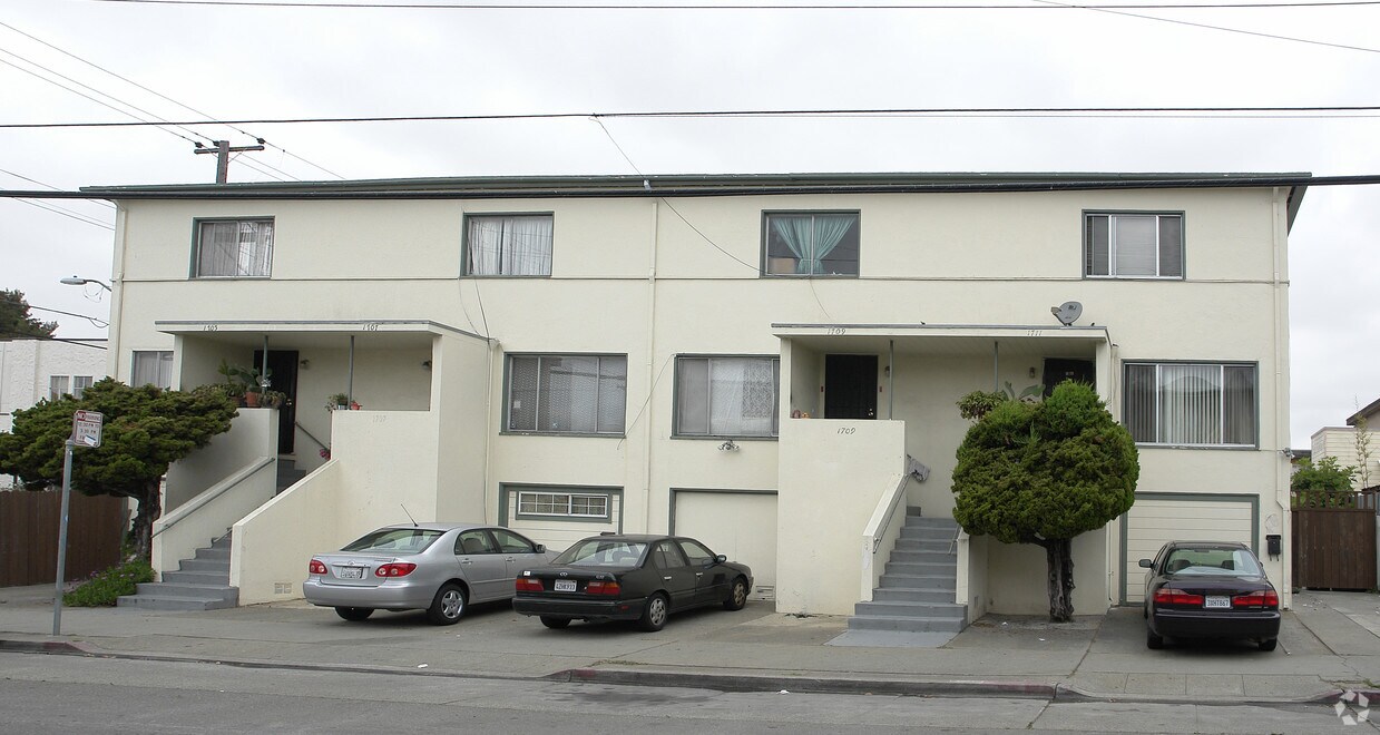 Primary Photo - 1705-1711 8th Ave