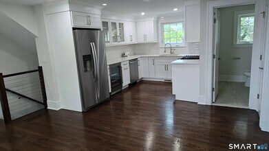 Building Photo - 42 Poe Ct