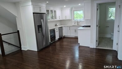 Building Photo - 42 Poe Ct