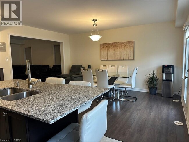 Building Photo - 209 Netherby Ln