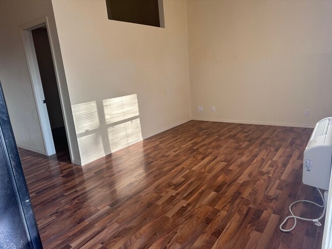 Building Photo - 4986 Raintree Cir