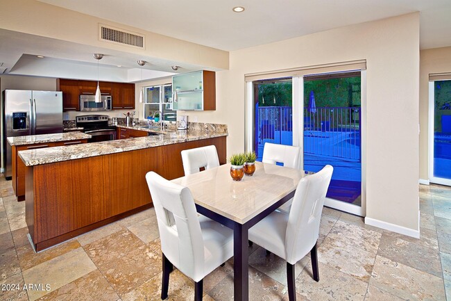 Building Photo - 4539 E Karen Dr