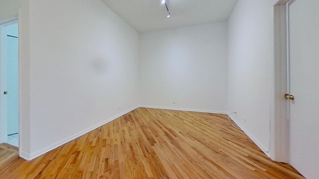 Photo - 4154-56 Lincoln Apartment