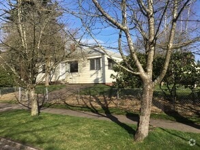 Building Photo - 4670 N Concord Ave
