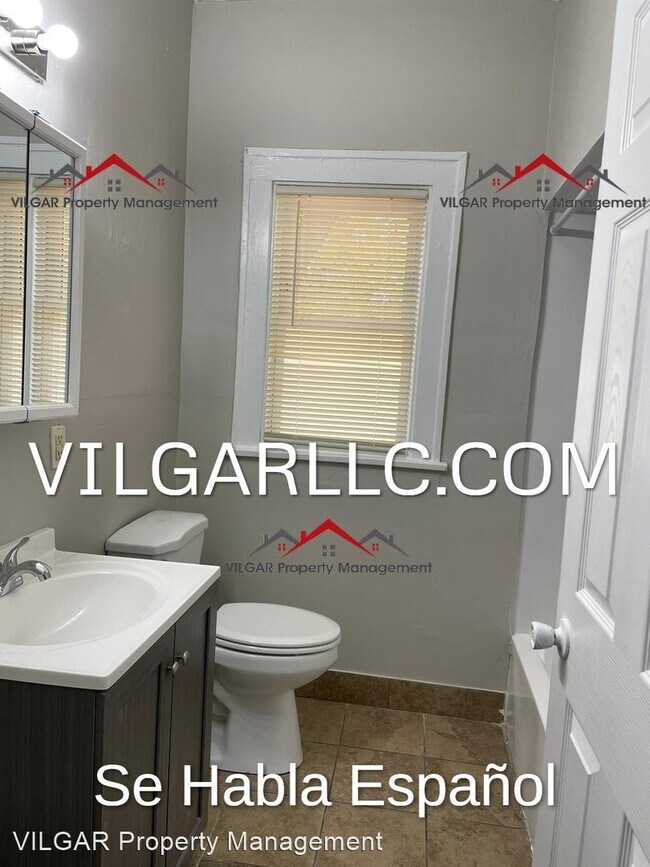 Building Photo - 3 br, 2 bath House - 230 E 43rd Ave.