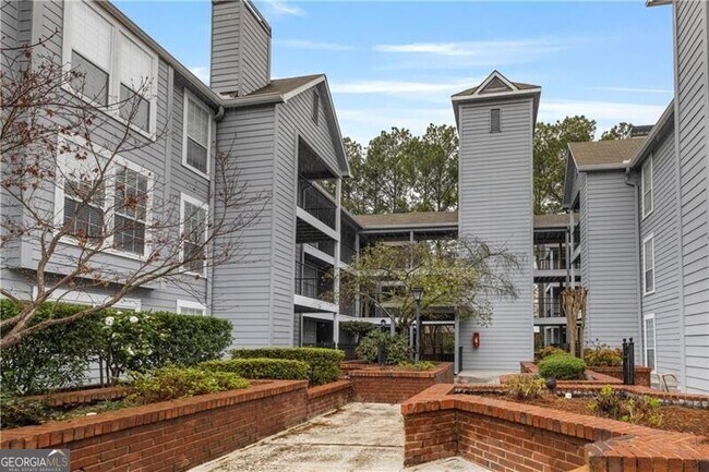 Building Photo - 640 Granville Ct