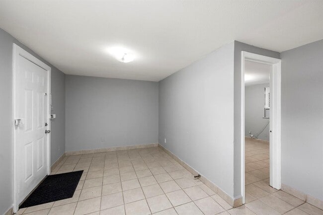 Building Photo - 4024 Baden St