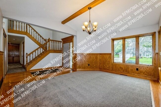 Building Photo - 2106 Timberline Ln