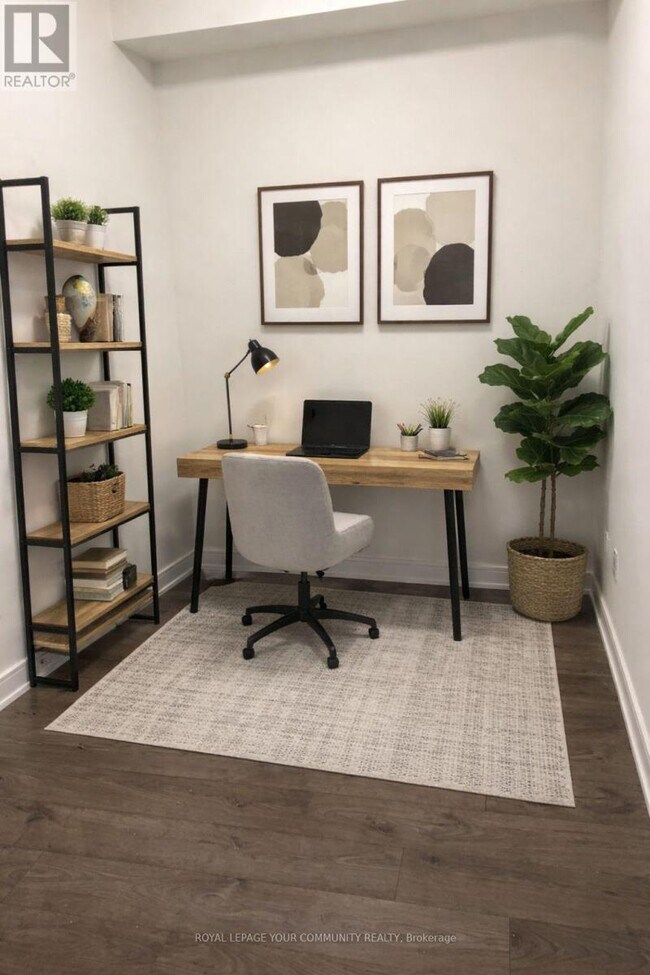 Photo du bâtiment - 705 Davis Dr