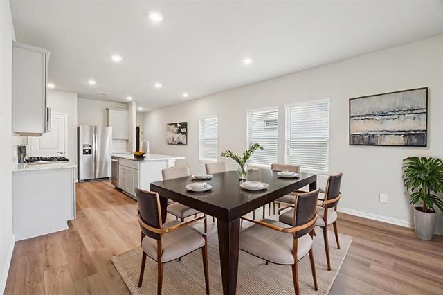 Building Photo - 512 Blanton St